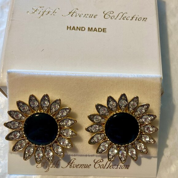 Butler "Black-Eyed Susan" black onyx clip-on earrings - Picture 2 of 6